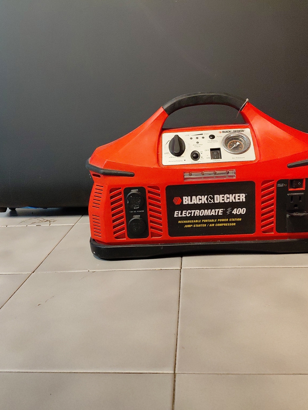 Black & Decker Red Portable Electromate 400 Power Station